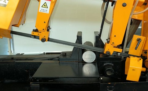 渠县数控带锯床自动送料精度会出现偏差吗？